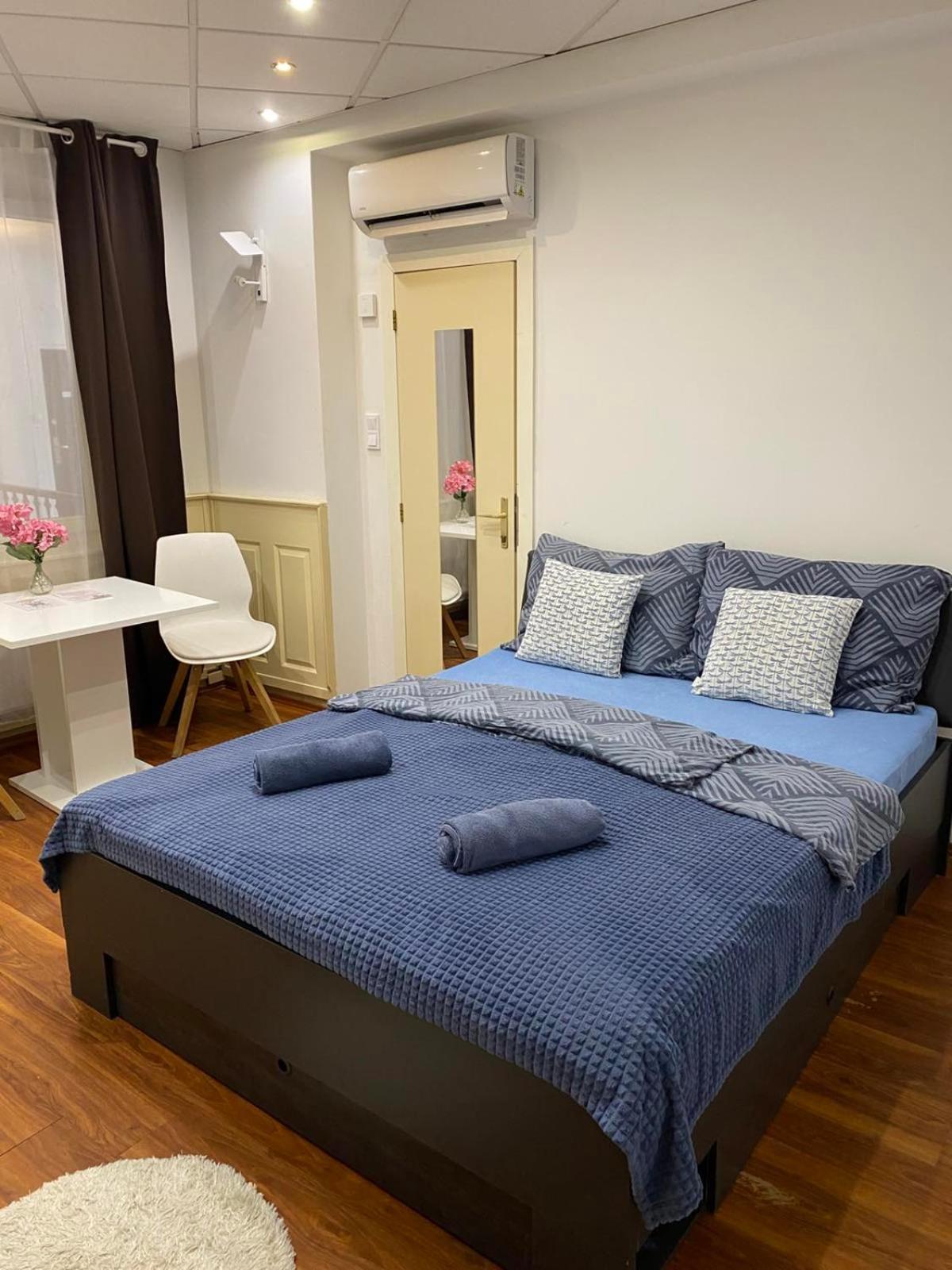 Malasits Apartman Дьор Екстериор снимка